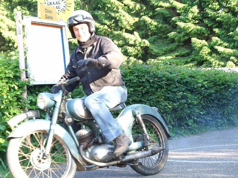moto's schilde 501.JPG